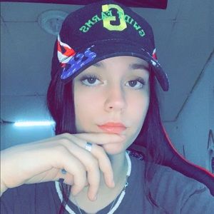 Meet your Posher, Sofia